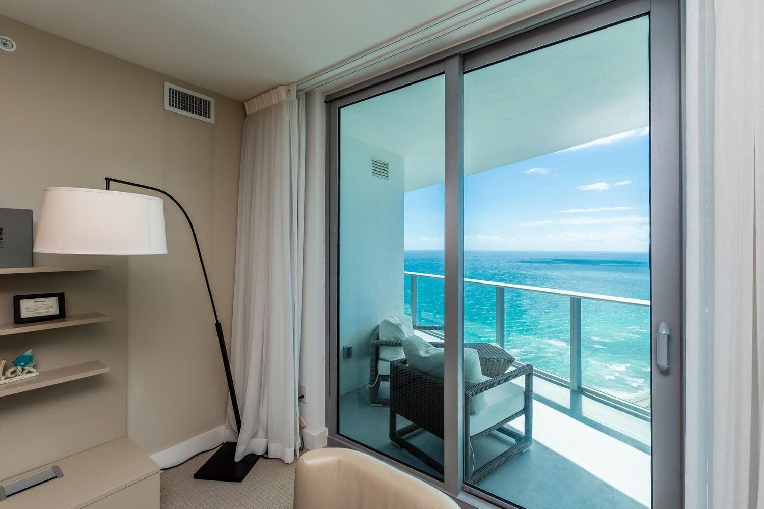 Lyfe Resort & Residences 4*